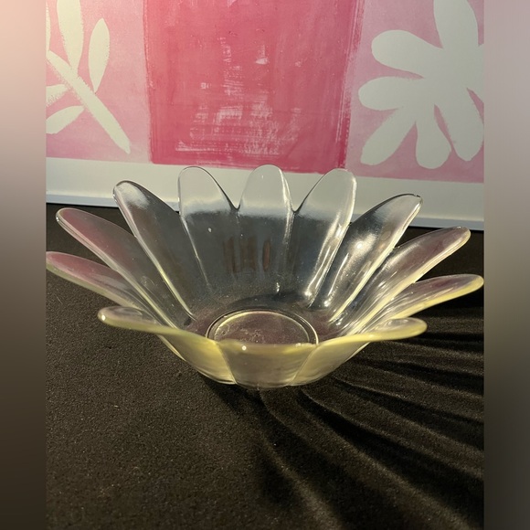 Vintage cottage core daisy bowl - Picture 2 of 4